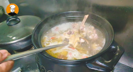 炖鸡汤怎么做 家常炖老母鸡汤的做法